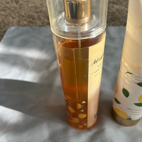 Aeropostale Peach + Daisy Body Lotion and Mist Set - Picture 7 of 7